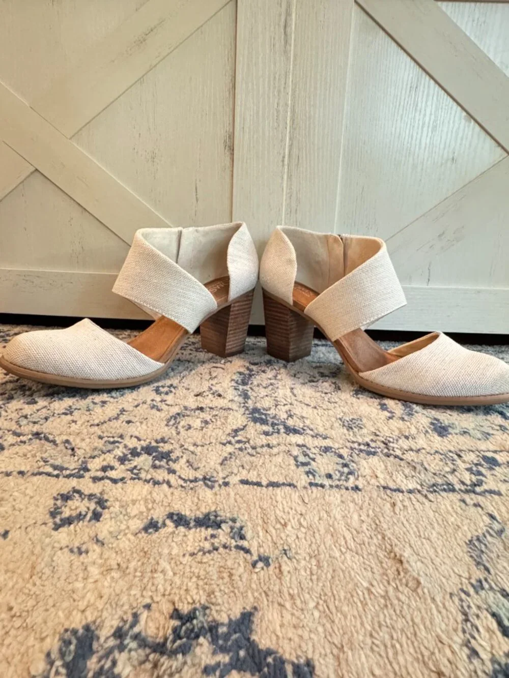 TOMS Milan Nova Block Heel Natural Canvas Shoes Size 9 Comfort Heel